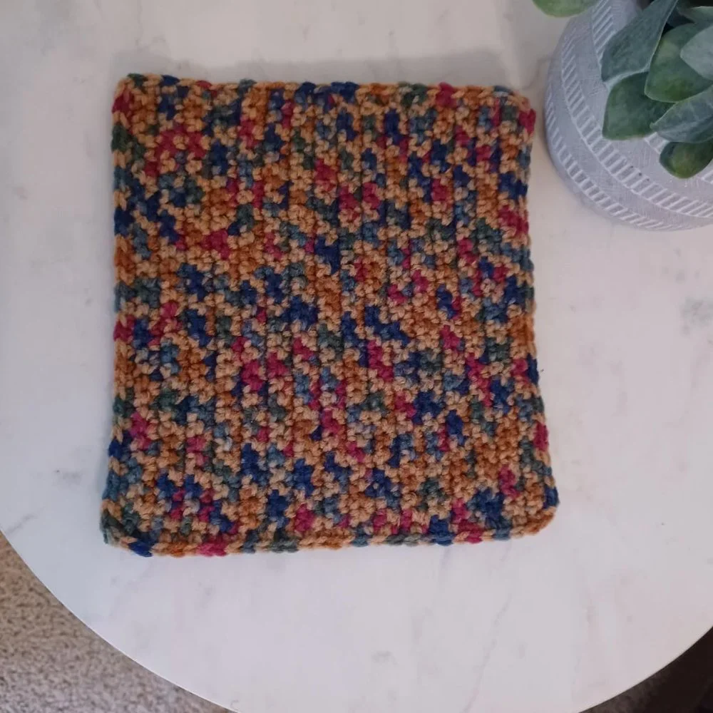 Hand Crocheted Hot Pads, Set of two, new, never used - Picture 3 of 5